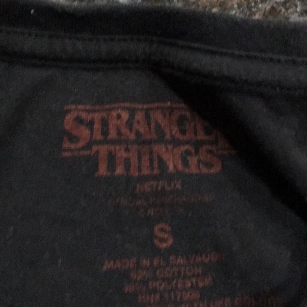 Stranger things tee small - Picture 2 of 2